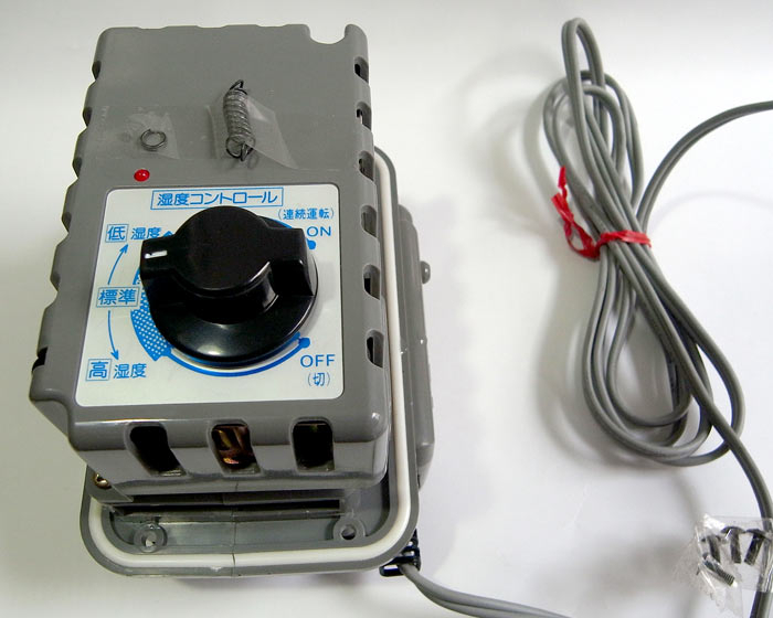 ☆新品未使用☆東洋リビング☆ED-100S型☆湿度計付き収納